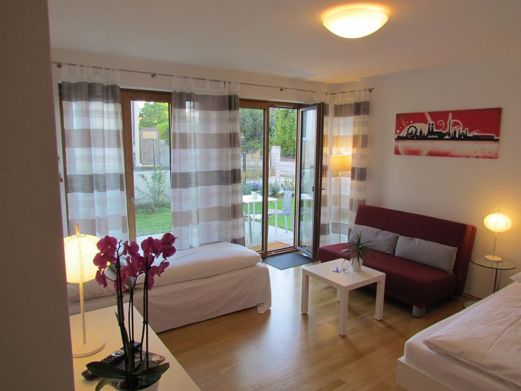 Amenity-garden-apartments * München